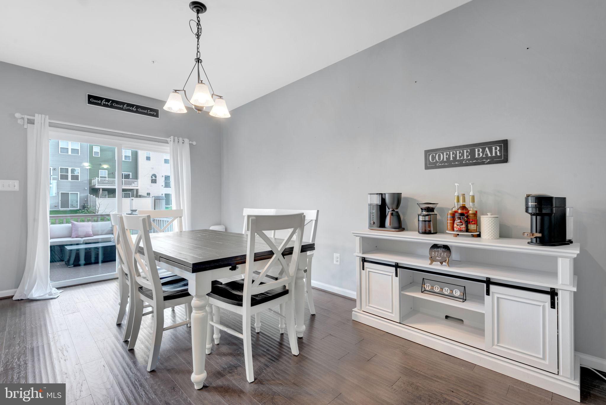 CREEKSIDE VILLAGE AT TANYARD SPRINGS - Residential