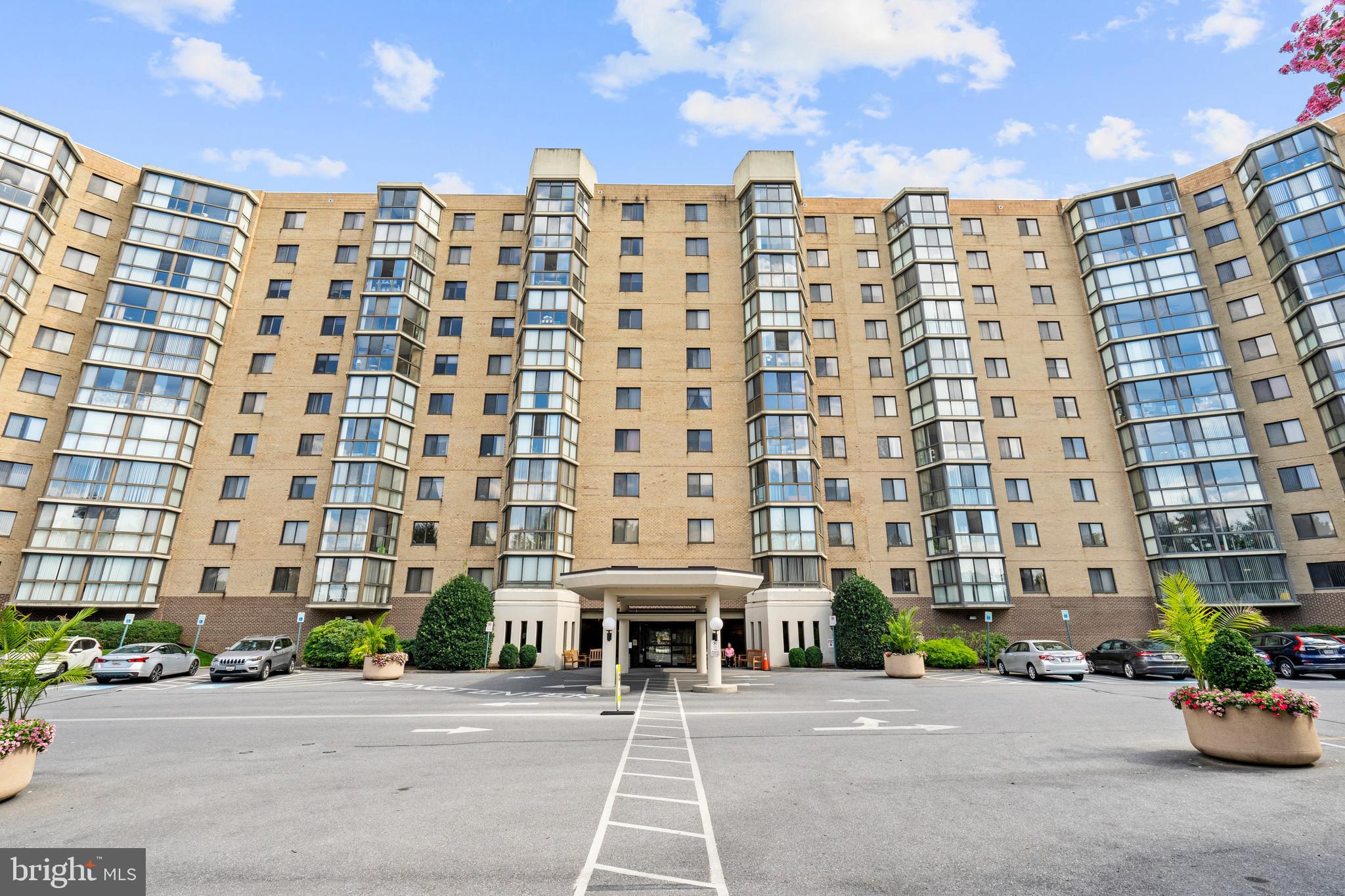 LEISURE WORLD - Residential Lease