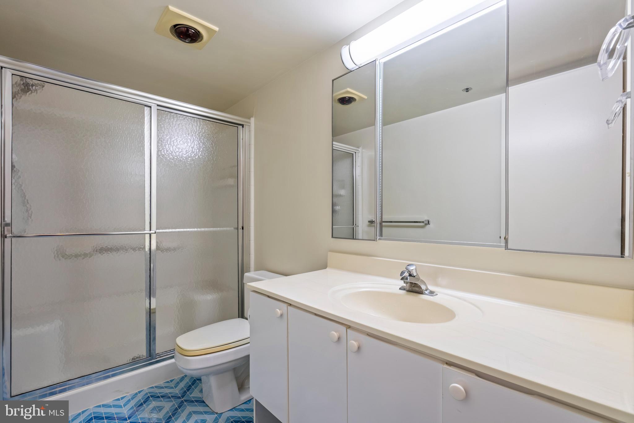 LEISURE WORLD - Residential Lease