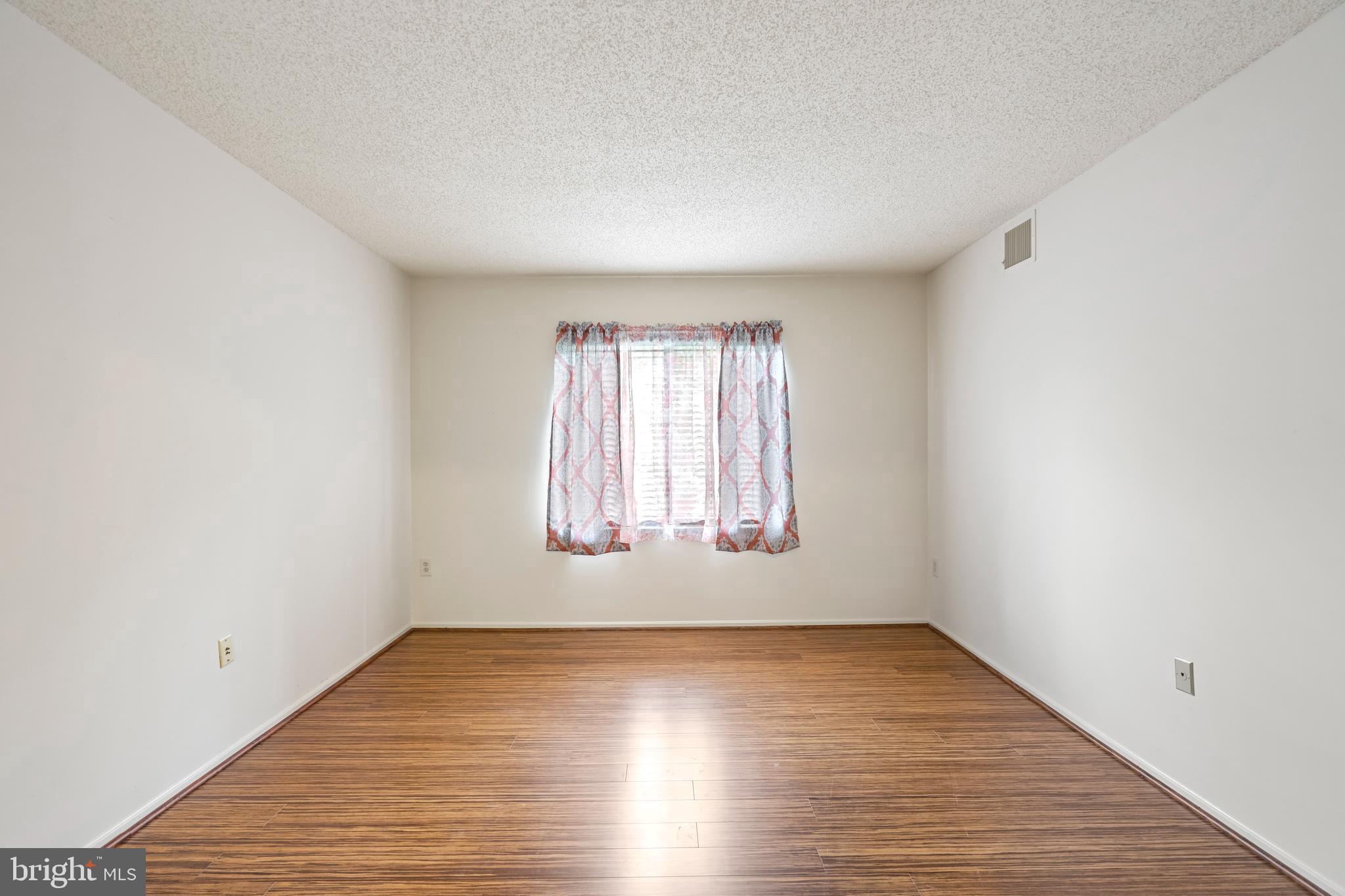 LEISURE WORLD - Residential Lease