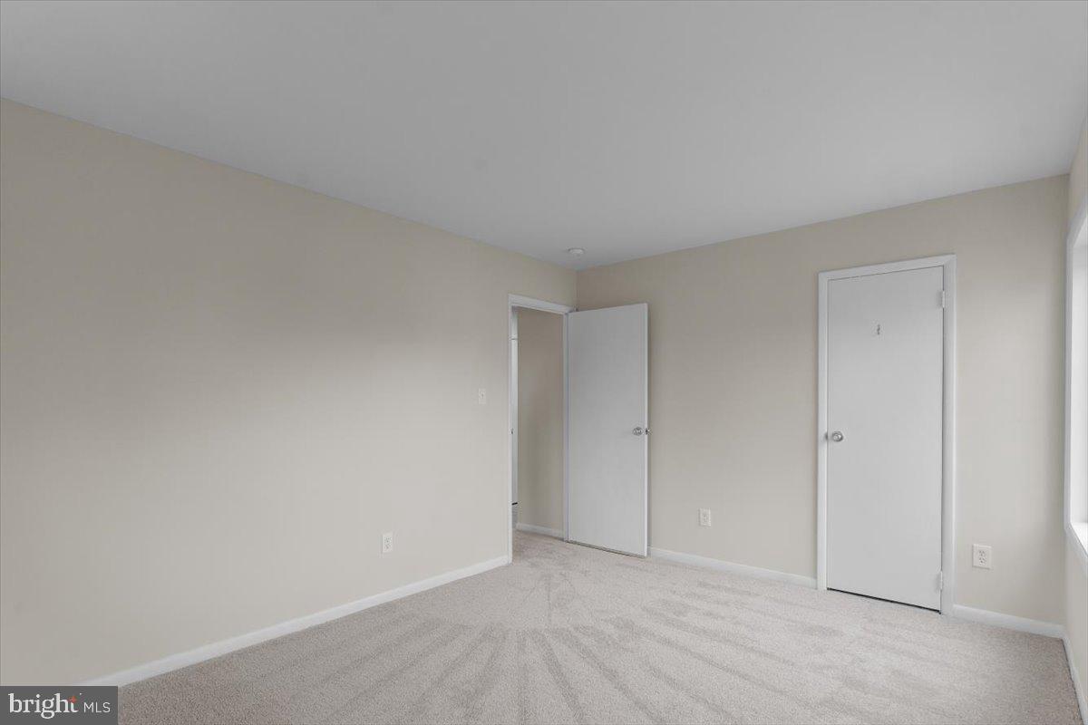 FOUR SEASONS REGIME - Residential