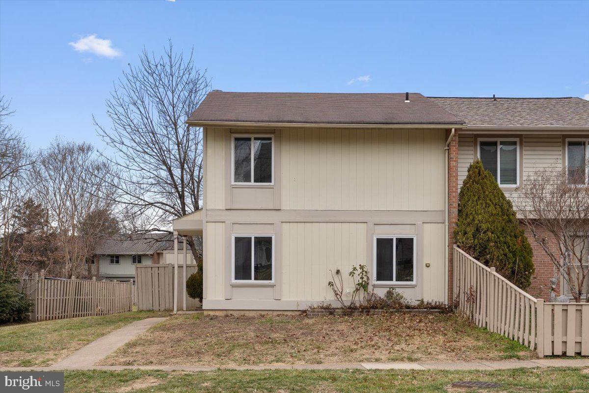 1139 AUTUMNHAZE COURT