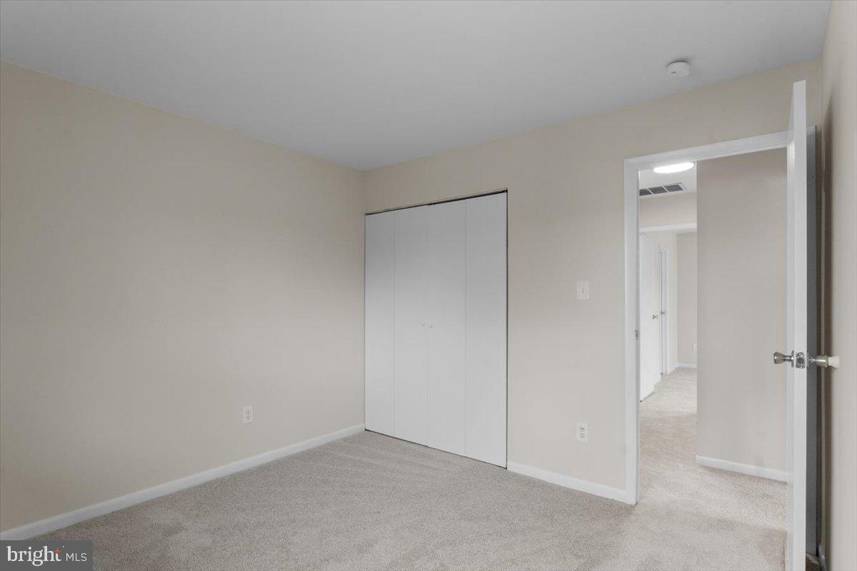 FOUR SEASONS REGIME - Residential