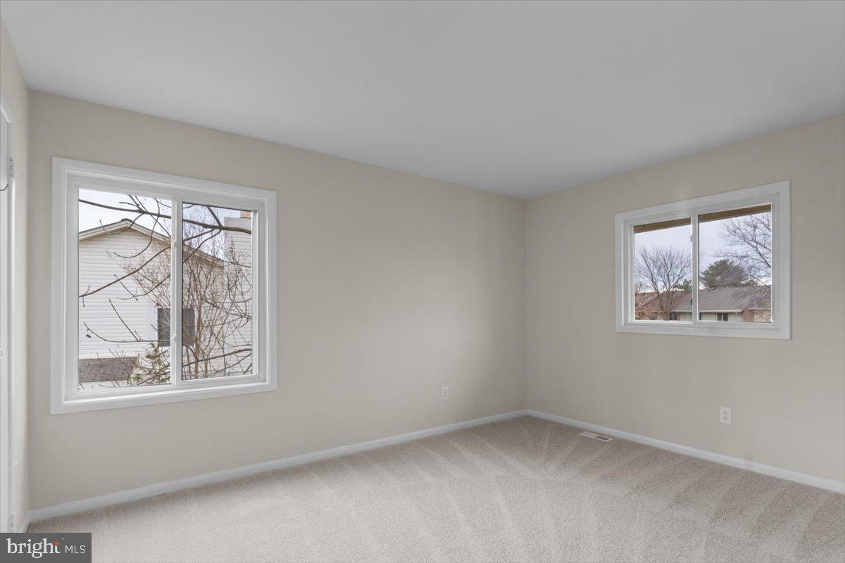 FOUR SEASONS REGIME - Residential