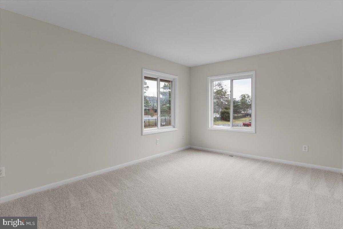 FOUR SEASONS REGIME - Residential