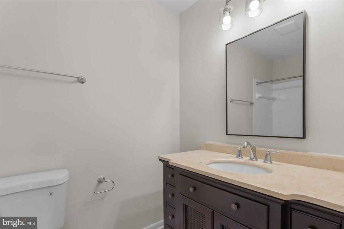 FOUR SEASONS REGIME - Residential