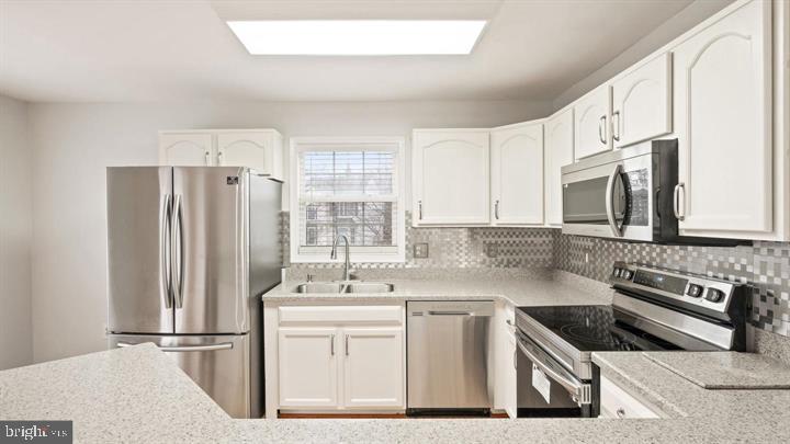 BRIDLEWOOD - Residential