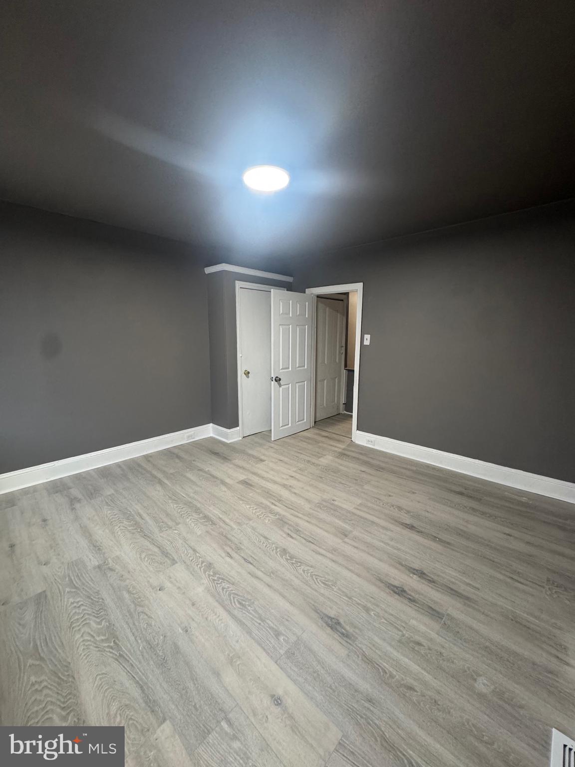 KENSINGTON - Residential