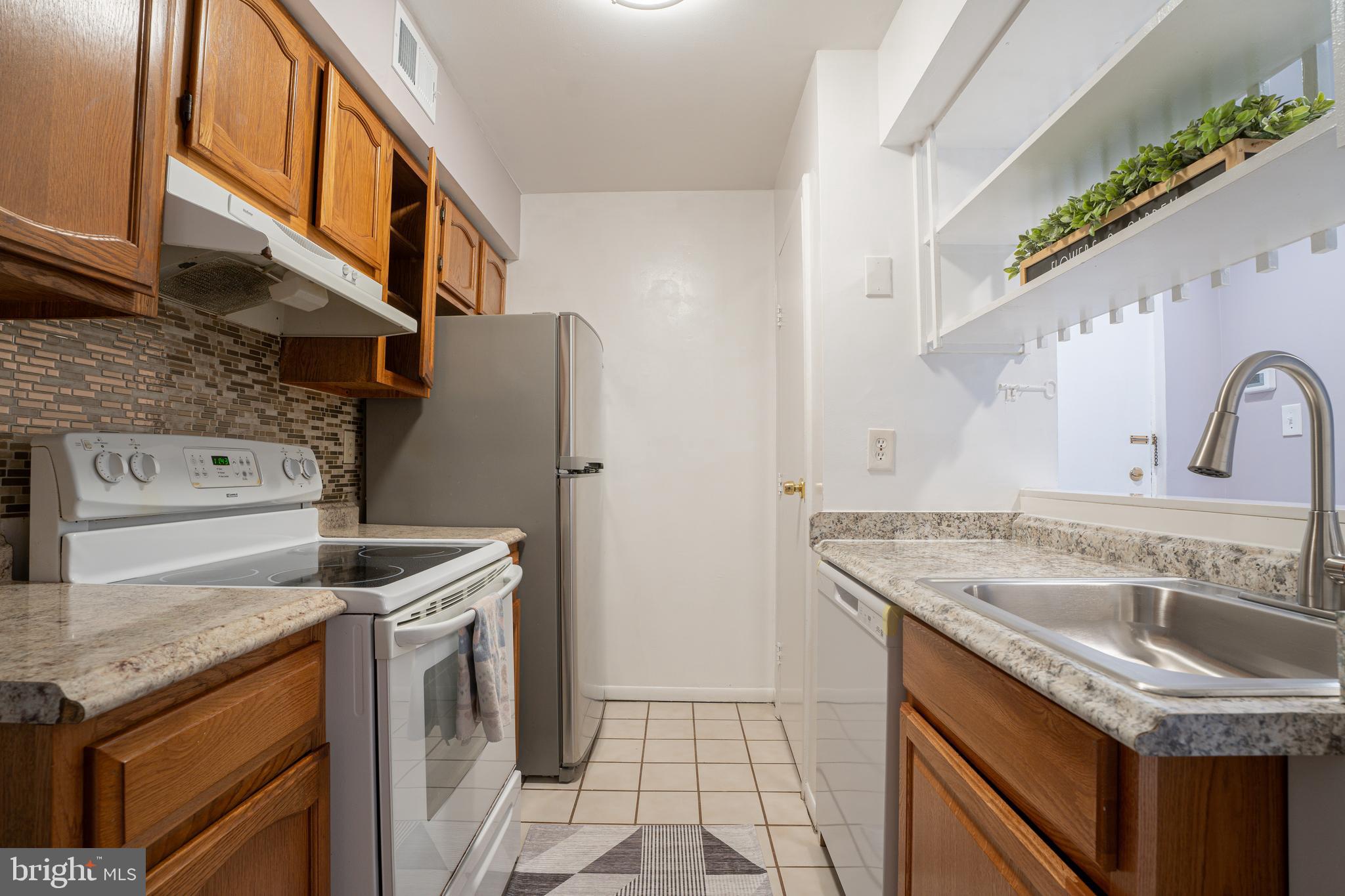 TIVOLI - Residential Lease