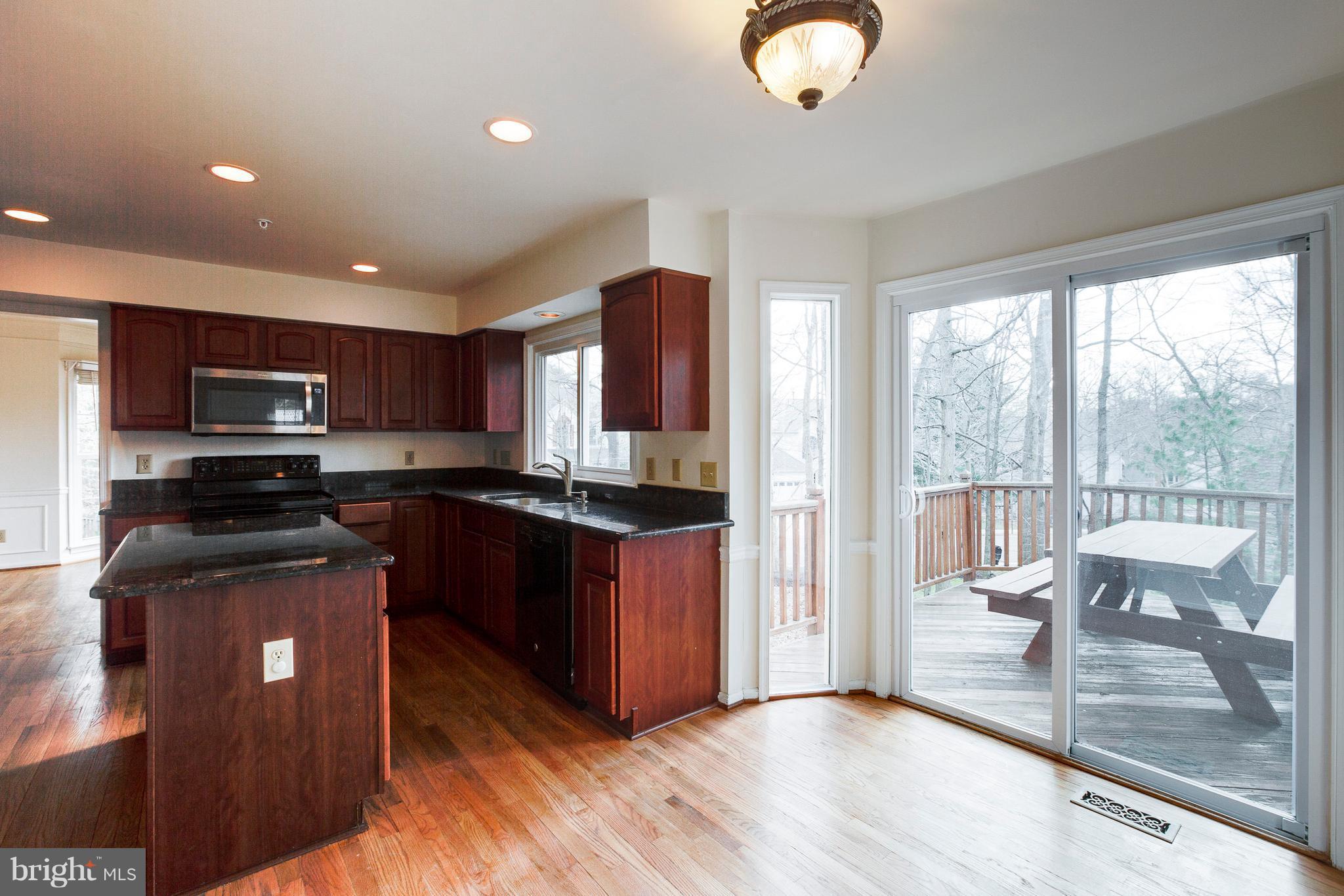 RUSSETT - Residential