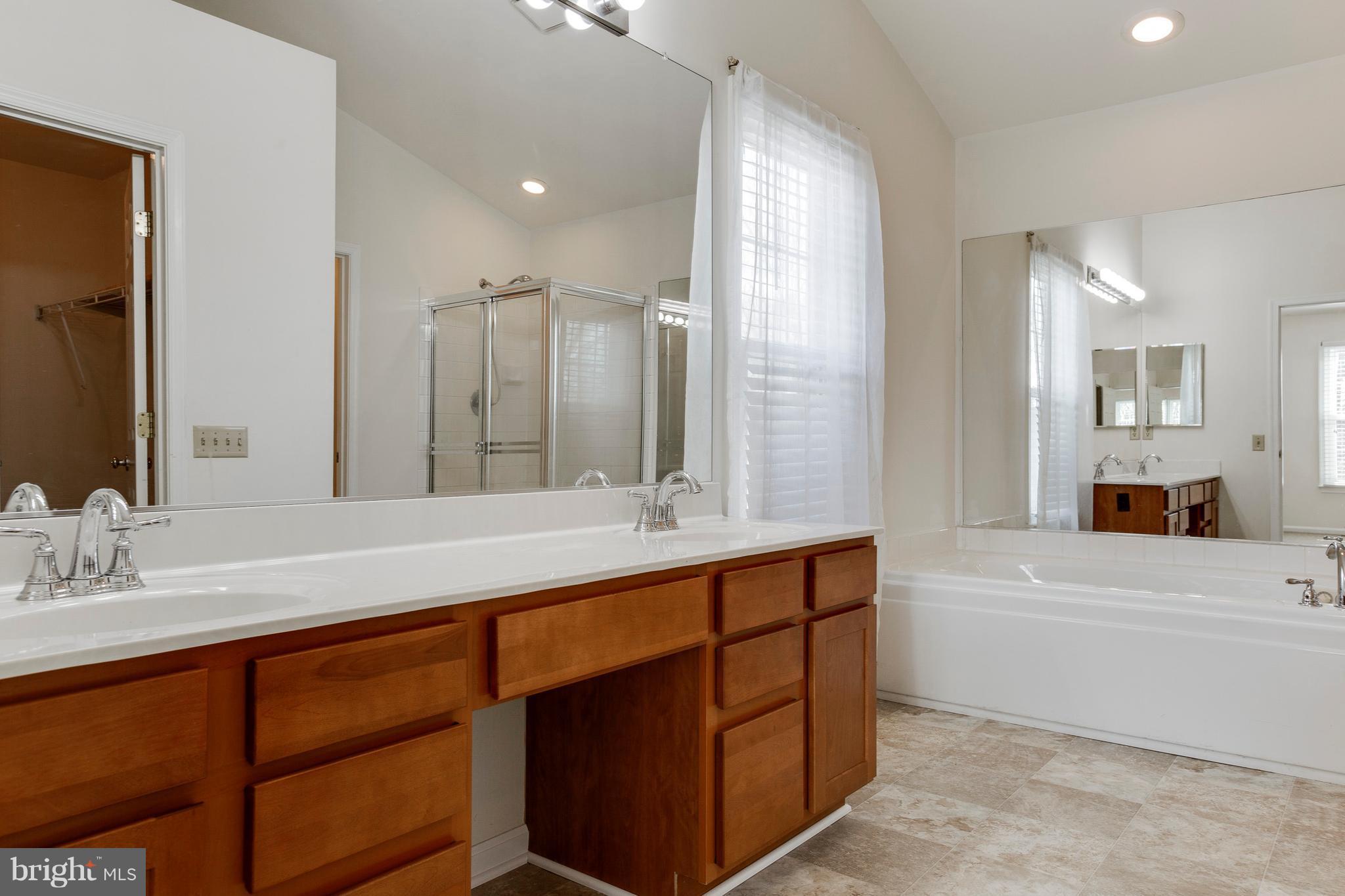 RUSSETT - Residential