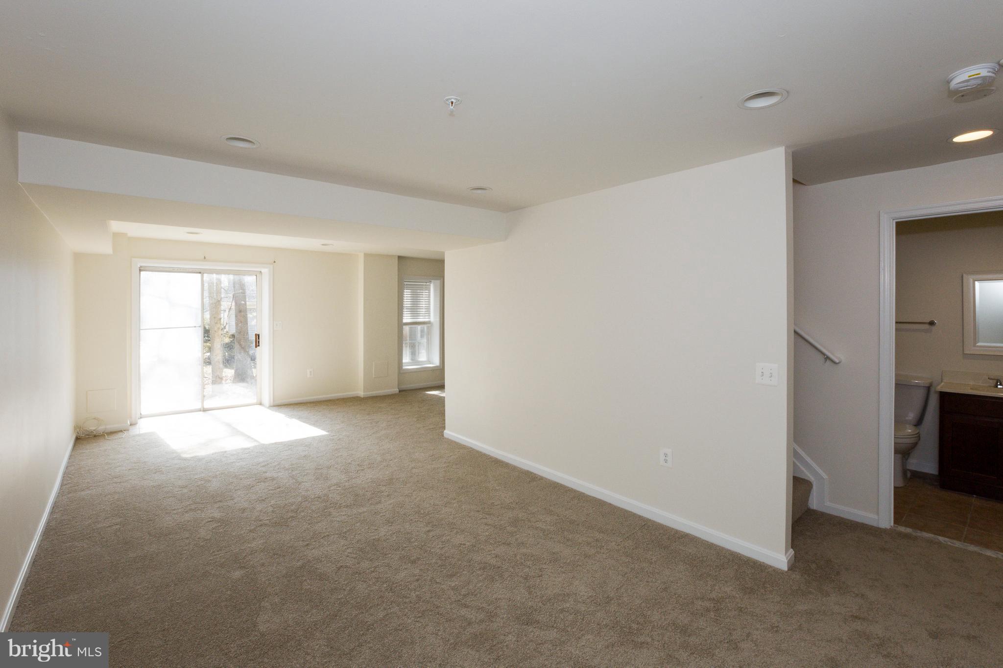 RUSSETT - Residential