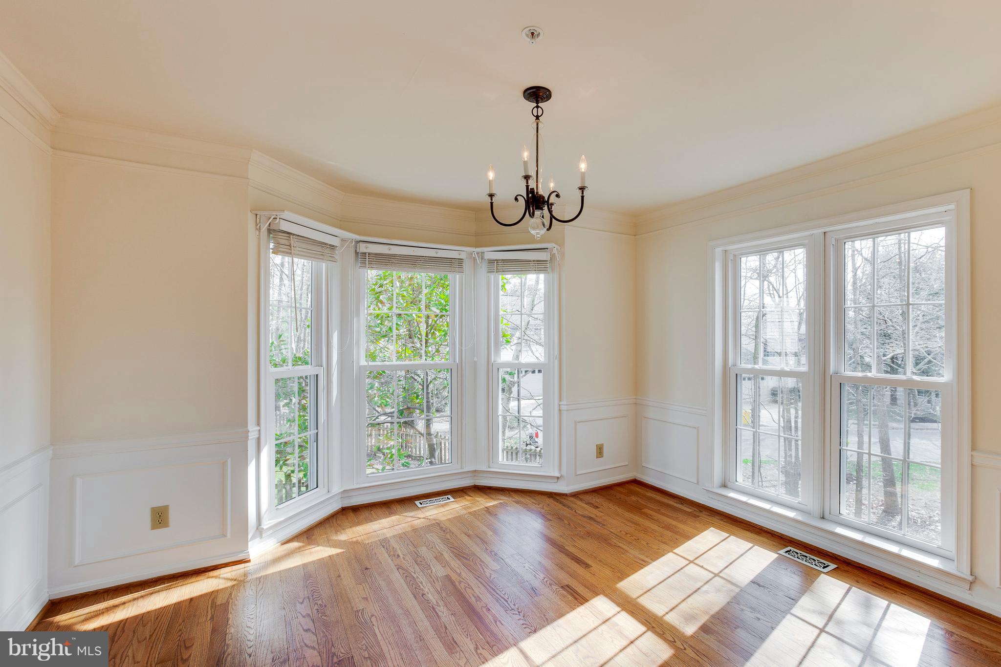 RUSSETT - Residential