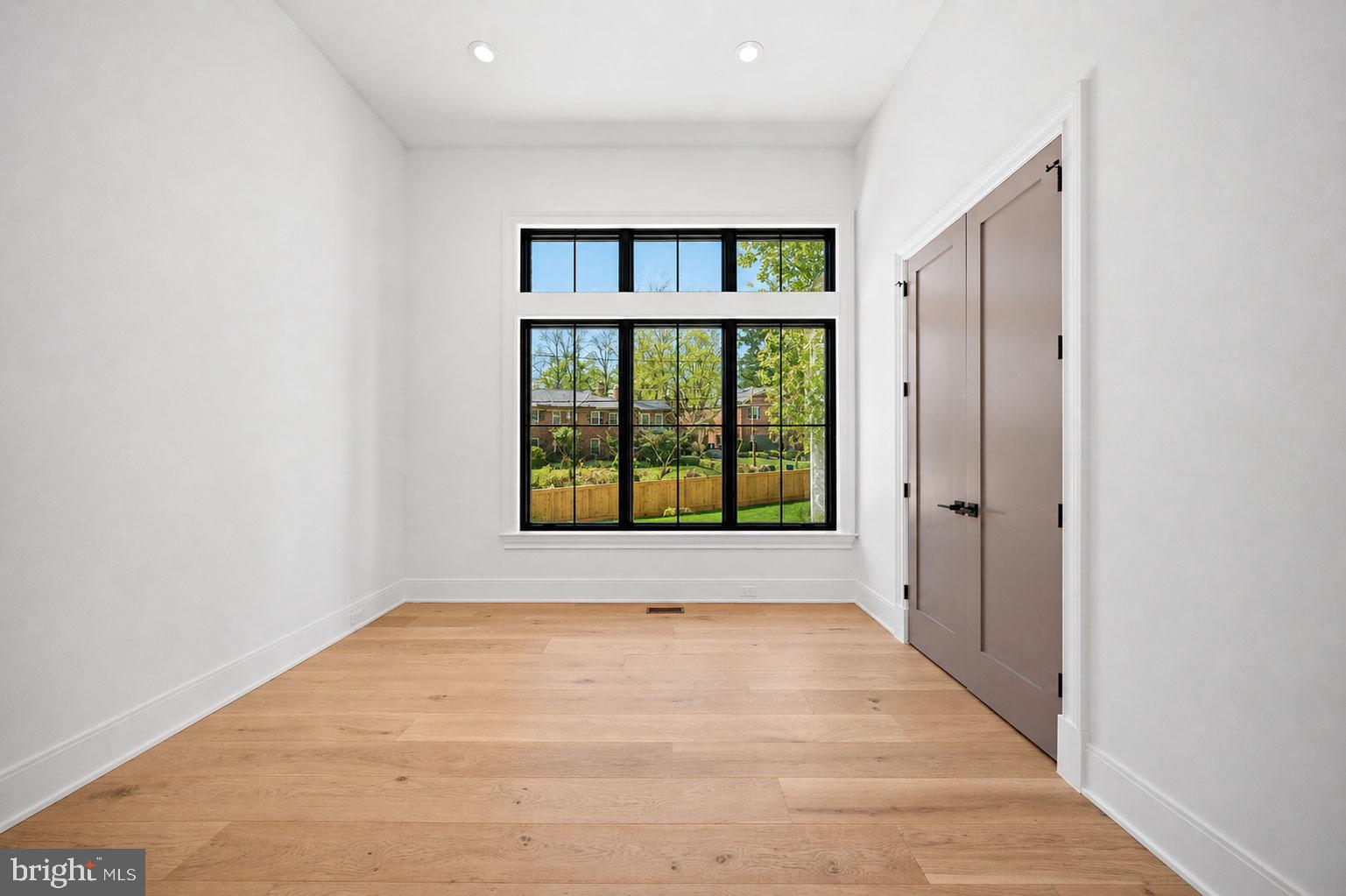 KENWOOD PARK - Residential