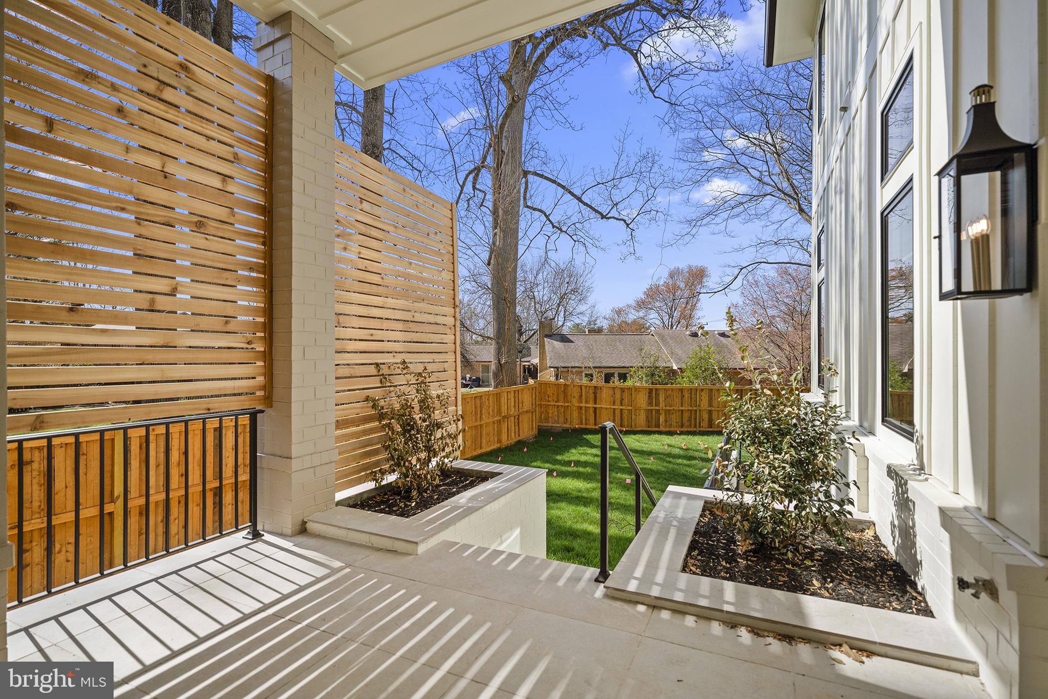 KENWOOD PARK - Residential