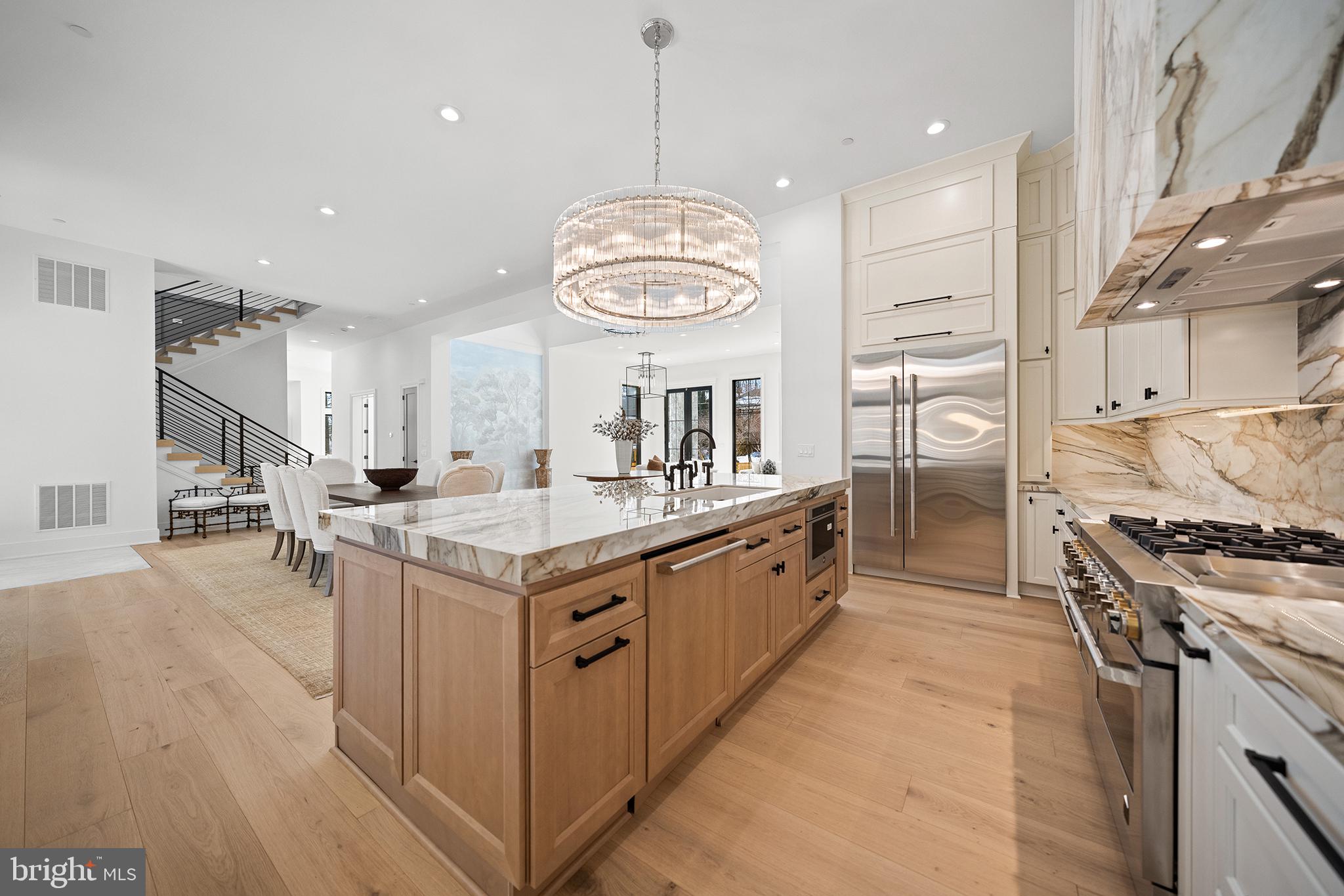KENWOOD PARK - Residential