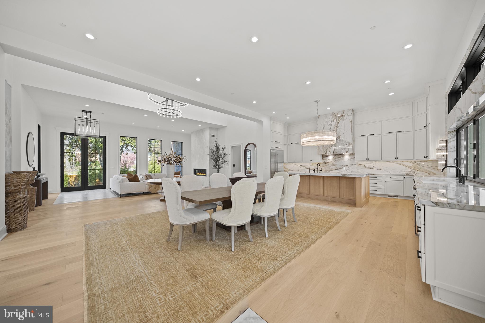 KENWOOD PARK - Residential