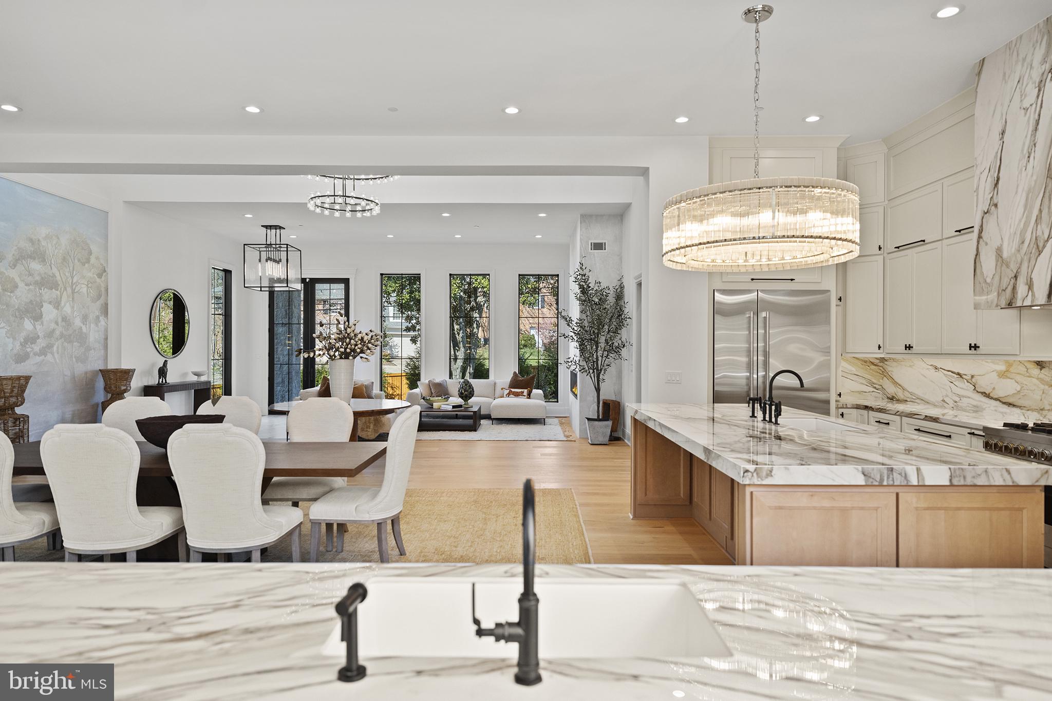 KENWOOD PARK - Residential