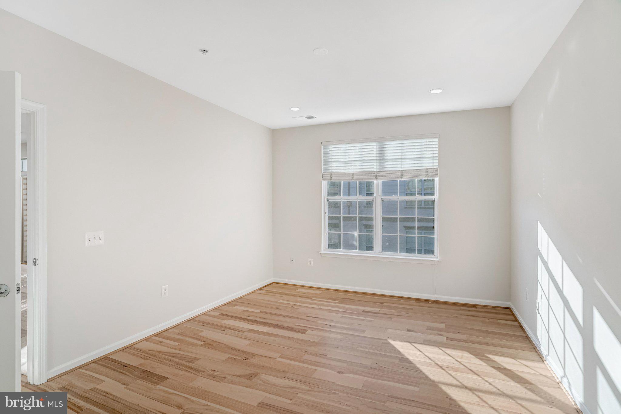 COURTS AT WESCOTT RIDGE - Residential