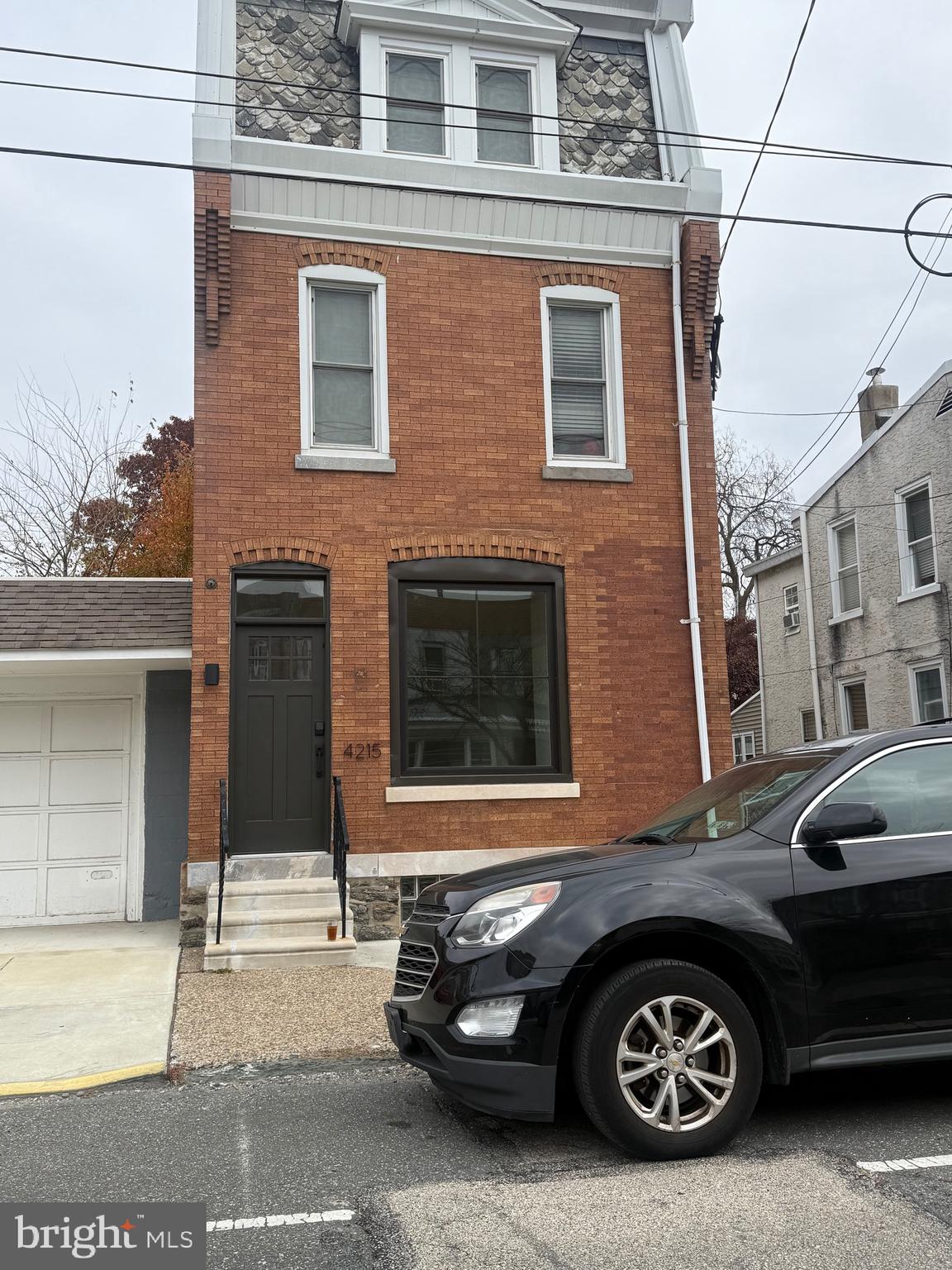 MANAYUNK - Commercial Lease