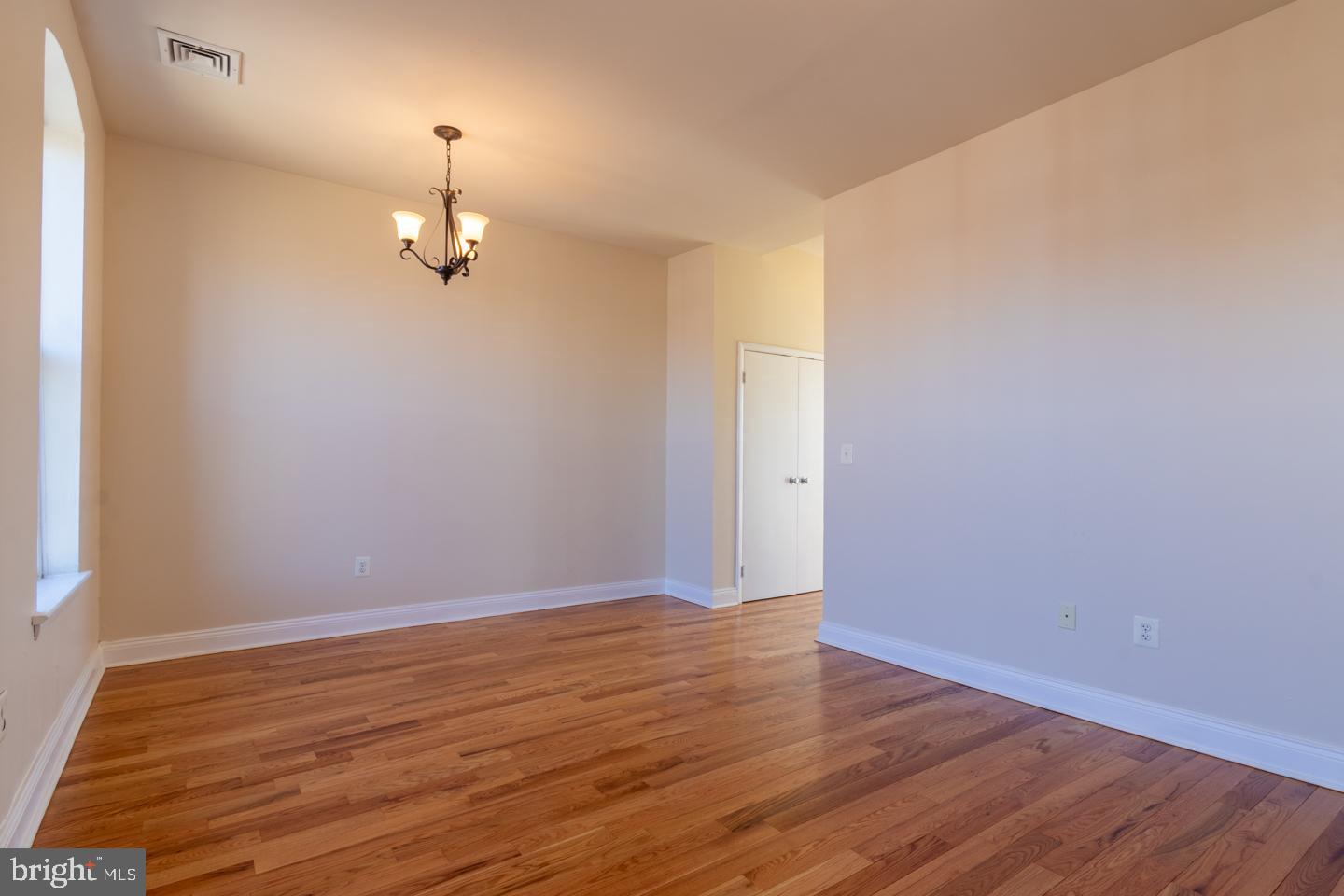 GRADUATE HOSPITAL - Residential