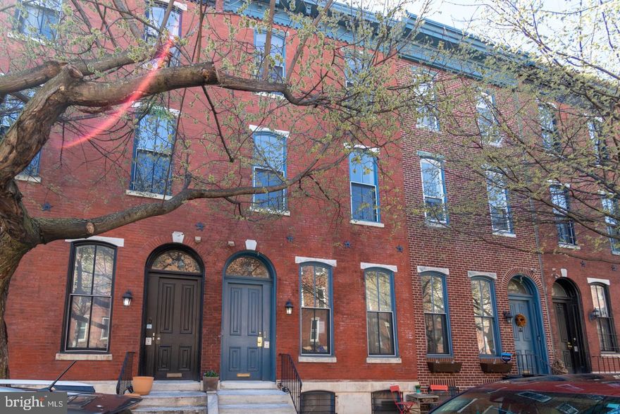 Welcome home to this charming three bedroom, two bath bi-level condo with a private deck in the sought-after Graduate Hospital neighborhood. 

The main level features an open floor plan kitchen/living room flooded with natural light from tall arched windows. The kitchen has a built-in island with seating, granite countertops & glass backsplash. The welcoming space boasts a gas fireplace, soaring ceilings, newly refinished hardwoods throughout, new carpeting on stairs, and fresh paint. 

Staying on this level, the spacious primary bedroom enjoys ample closet space & four windows next to a full bathroom with stall shower. The second level features two additional bedrooms—one with magnificent city views, and one that could easily be the nursery/office. There is a second full bathroom opposite a hall linen closet. Step out through glass sliding doors to your relaxing south-facing private deck ready for gardening, bbq and entertaining. Laundry and storage located in the shared basement.  Per phila.gov - 2025 Homestead Taxes $4302. Reduced from $5701. Buyer would need to apply & be approved.  Updates: 2023: roof deck. 2024: water heater, central air. 2025: refinished hardwoods & carpeting/stairs.

Walk out your front door to the tree-lined block. Enjoy a uniquely urban lifestyle within walking distance to Rittenhouse Square, Fitler Square and Center City! Dining, cafes, fitness, retail shopping and the Heirloom Giant grocery nearby. Easy access to the South Street bridge/expressway, CHOP & Pennsylvania Hospital, Schuylkill River Park including the trail & boardwalk, playground, tennis courts & dog park!

A TRUE GEM- MOVE RIGHT IN!