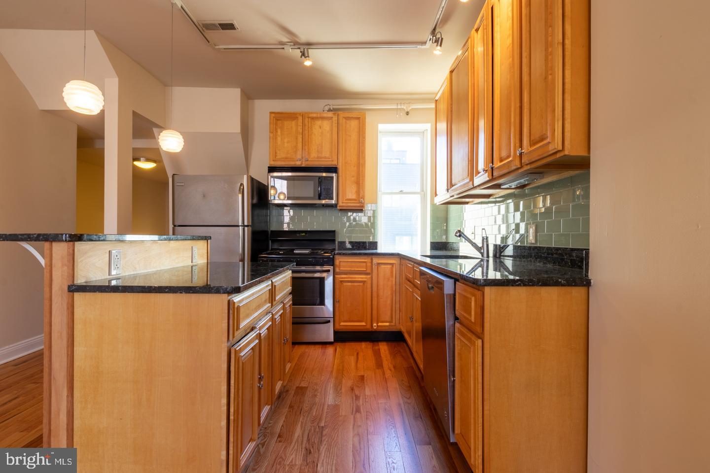 GRADUATE HOSPITAL - Residential