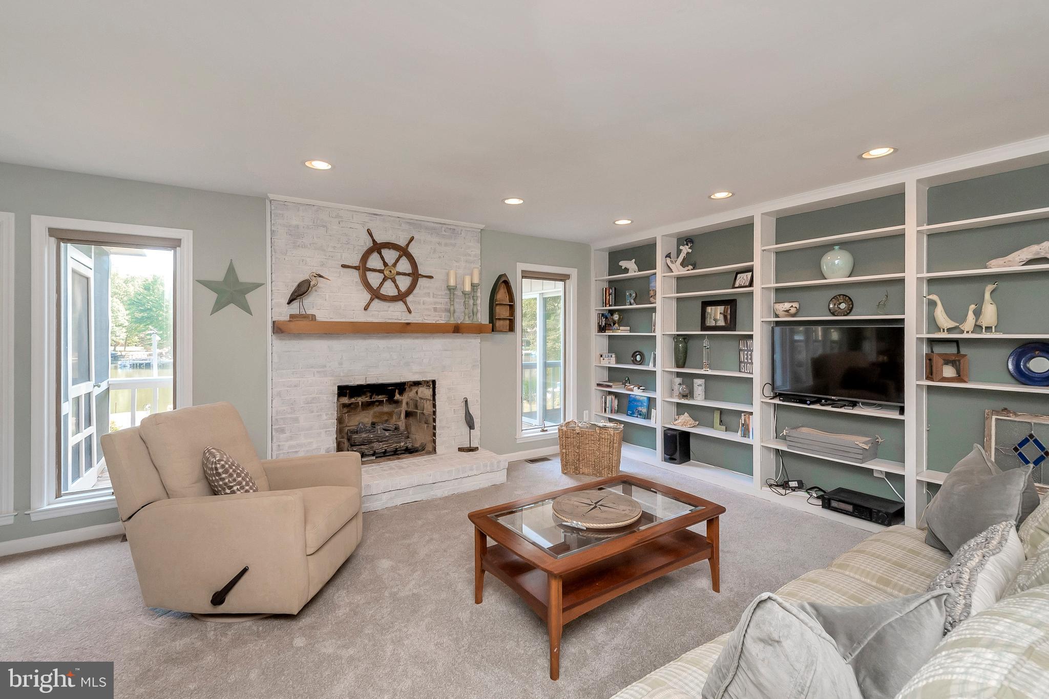 LAKE OF THE WOODS - Residential