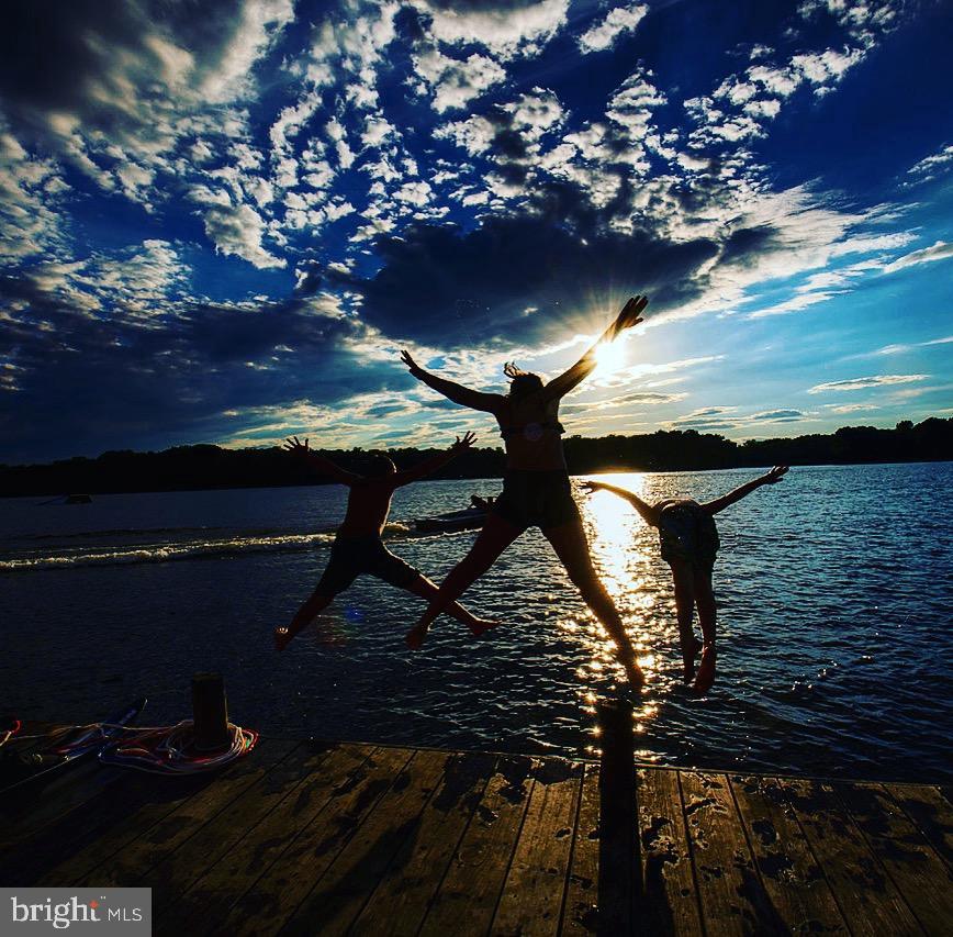 LAKE OF THE WOODS - Residential