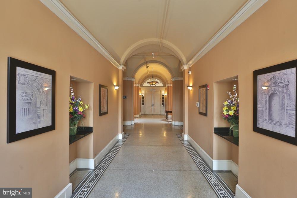 NAVAL SQUARE - Residential Lease