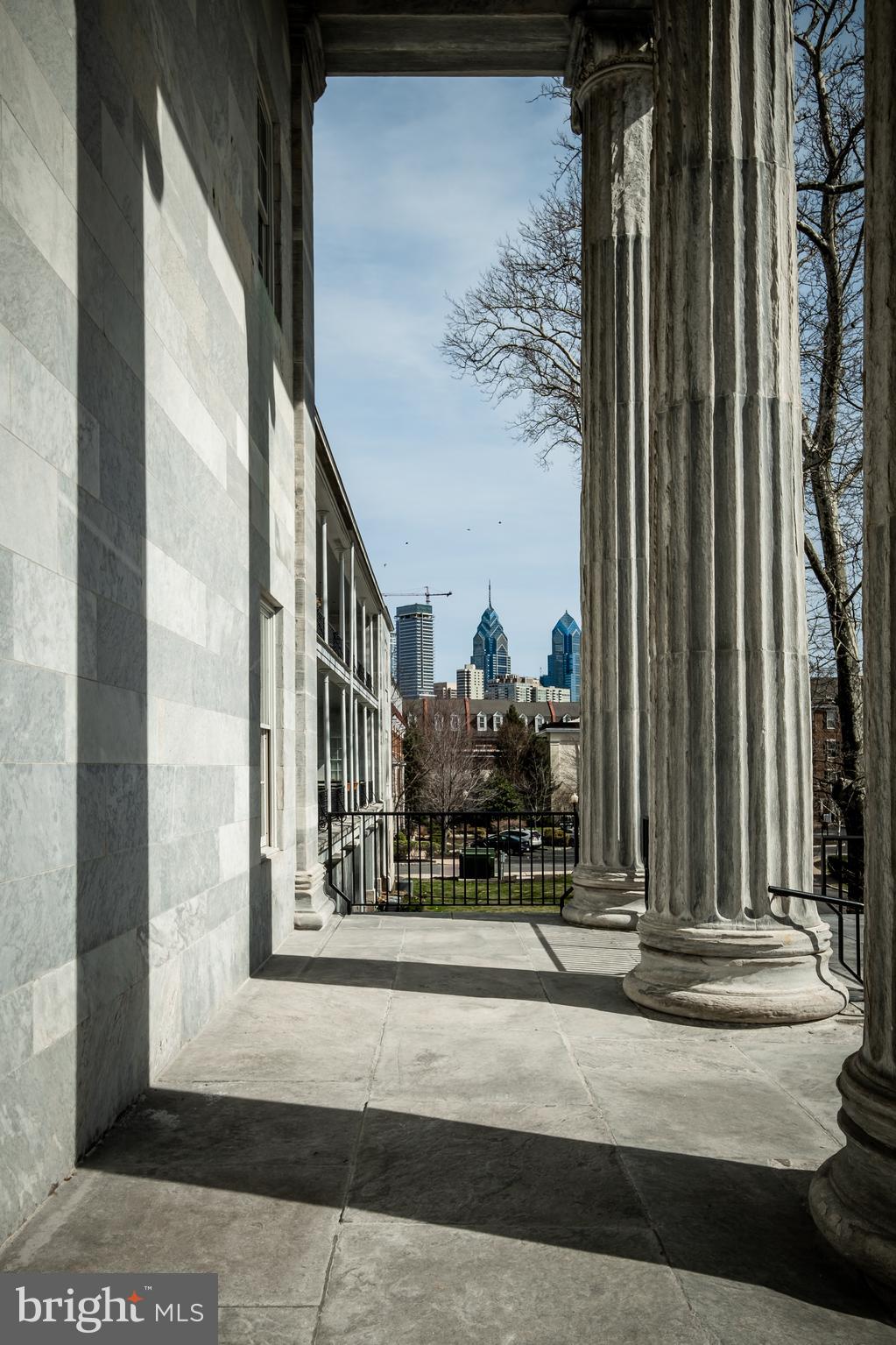 NAVAL SQUARE - Residential Lease