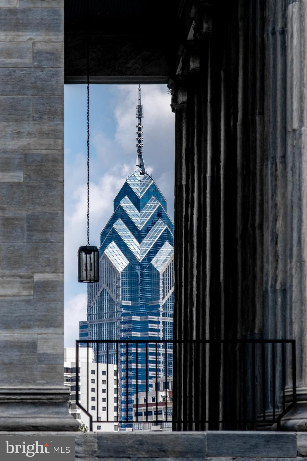 NAVAL SQUARE - Residential Lease