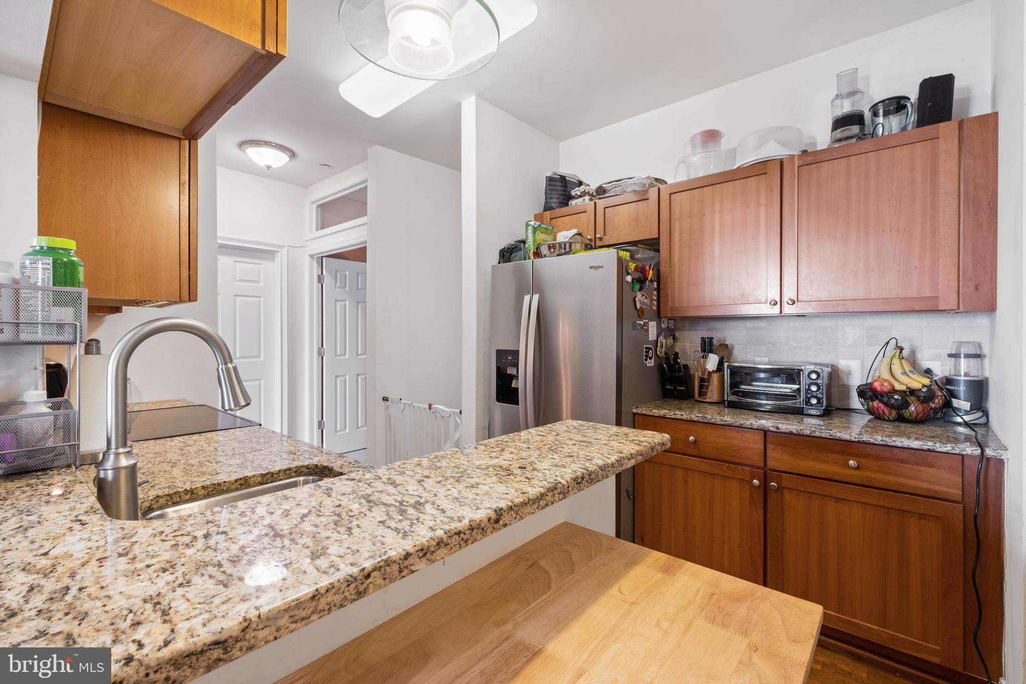 NAVAL SQUARE - Residential Lease