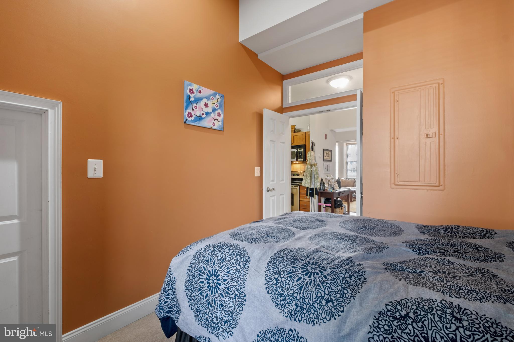 NAVAL SQUARE - Residential Lease