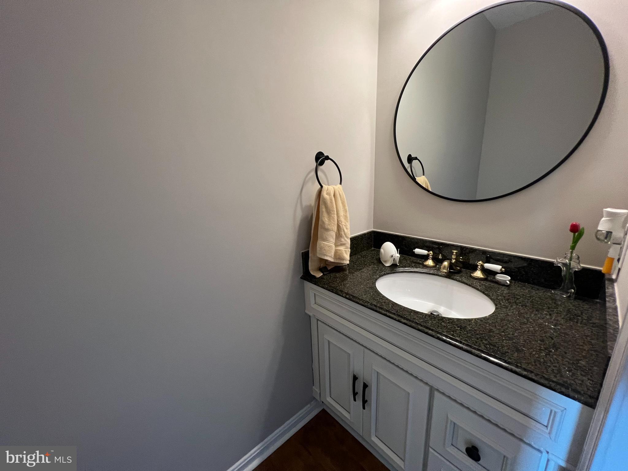 HALLOWELL - Residential Lease