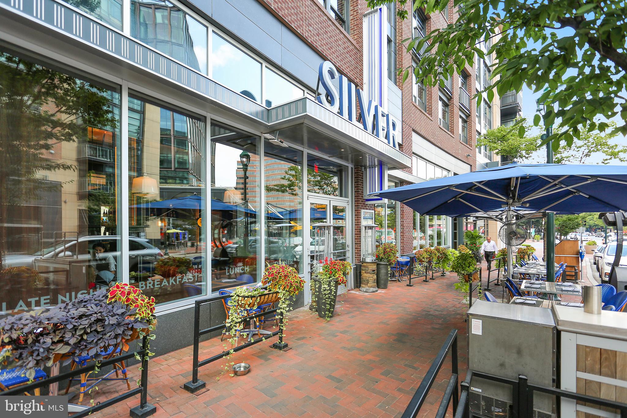 CRESCENT PLAZA - Residential