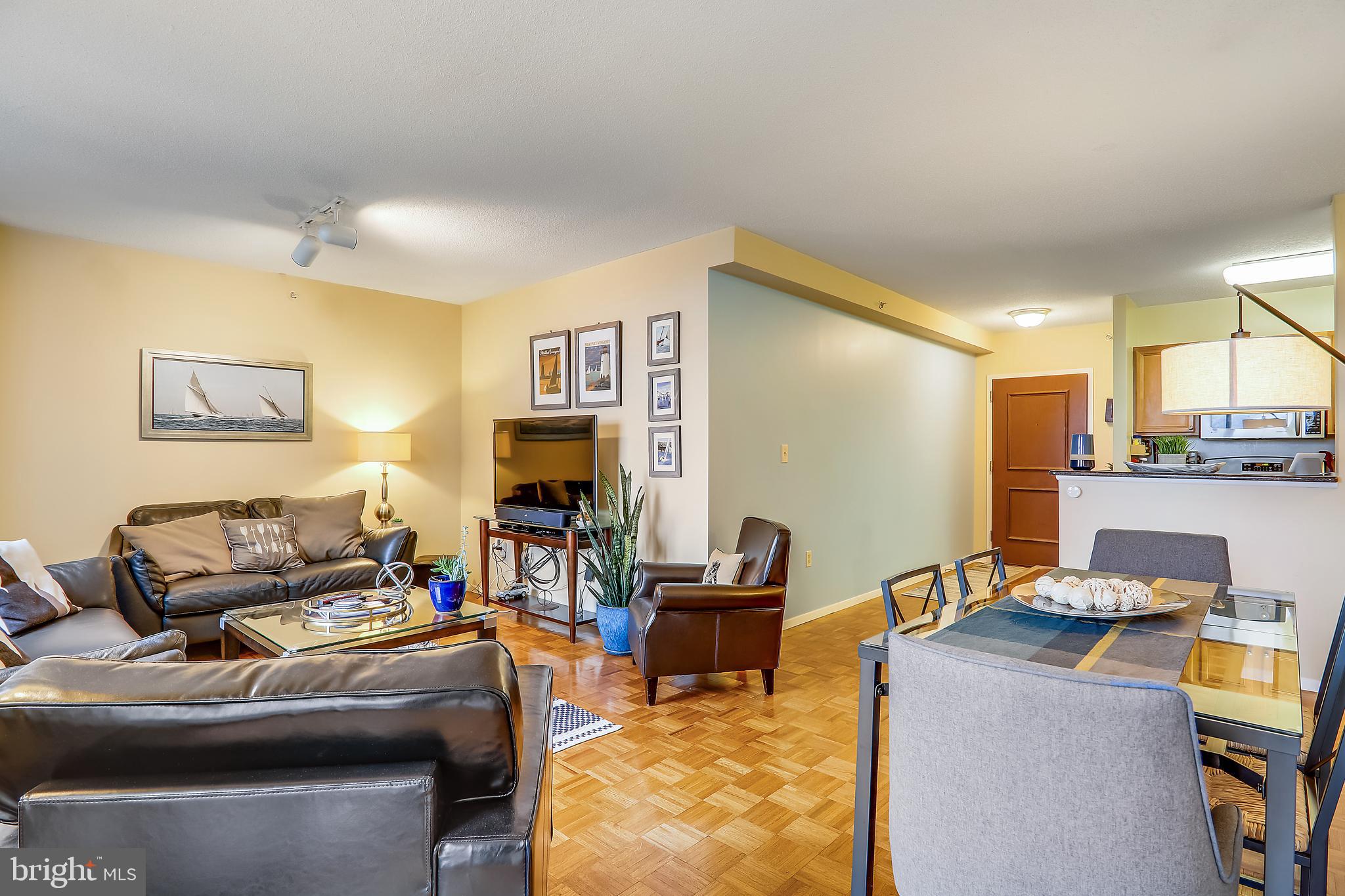 CRESCENT PLAZA - Residential