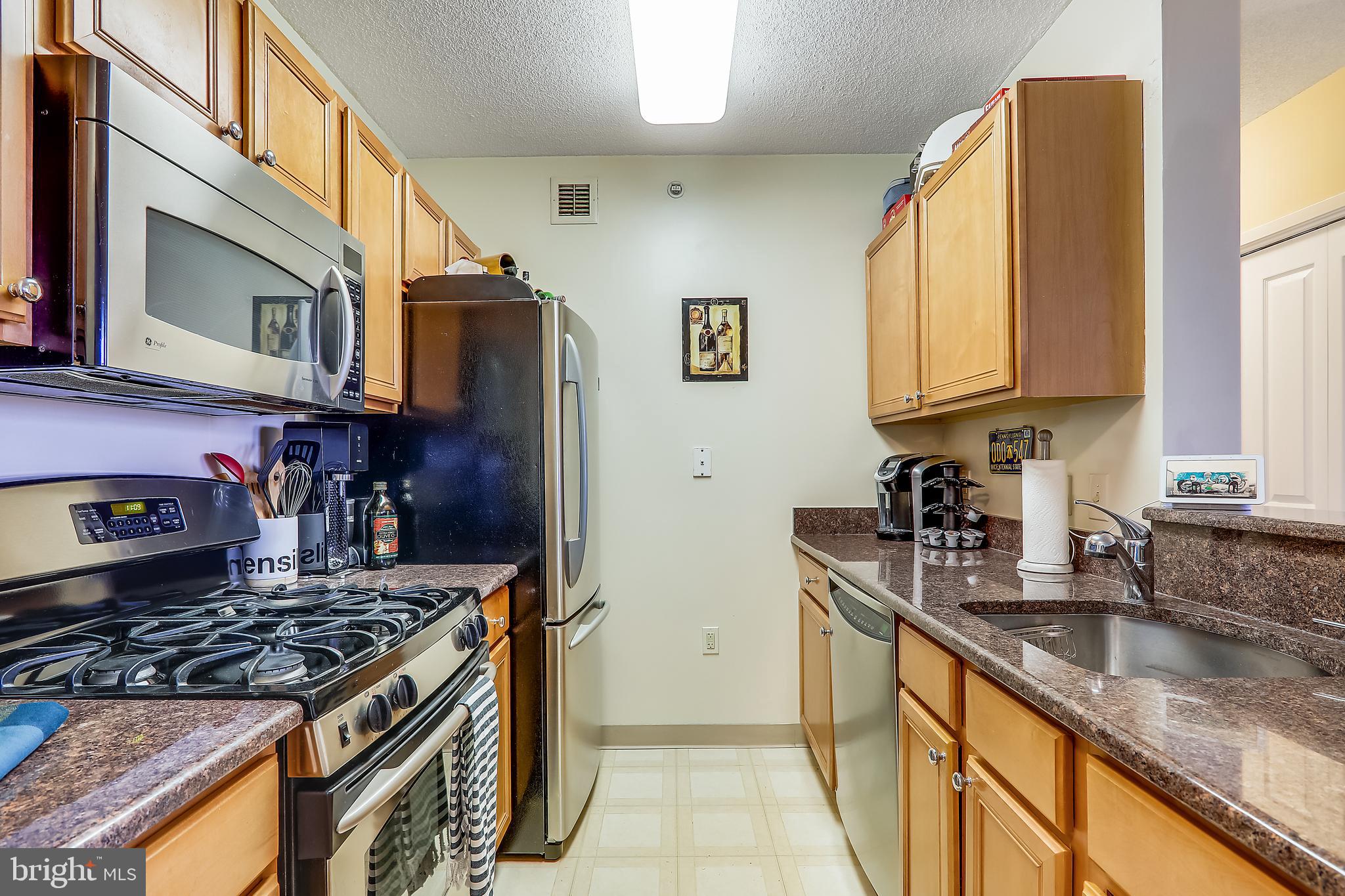 CRESCENT PLAZA - Residential