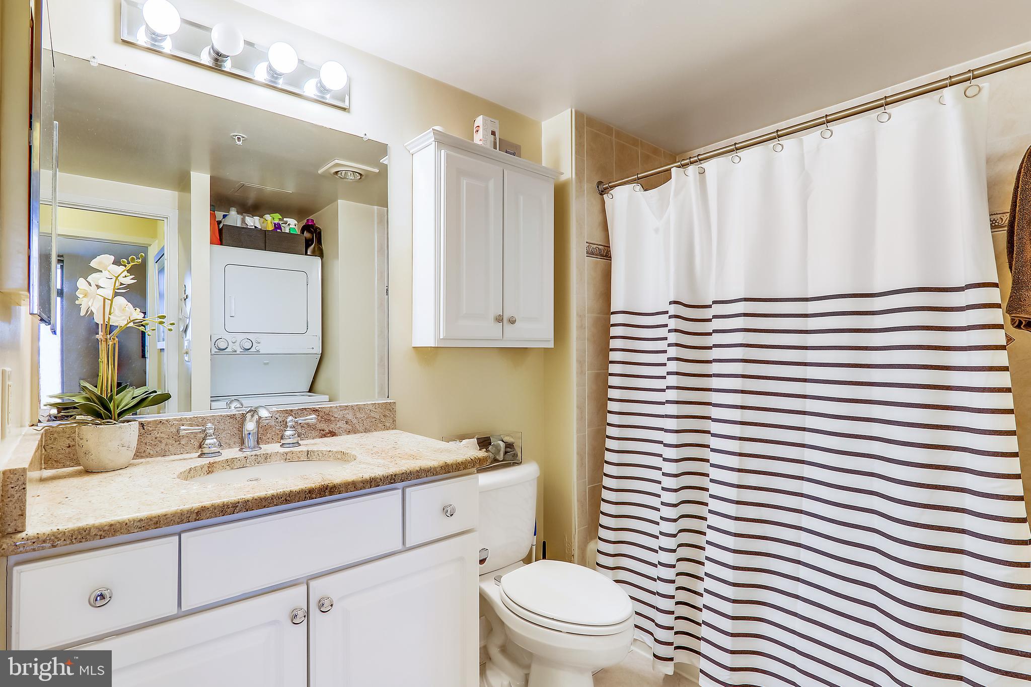 CRESCENT PLAZA - Residential