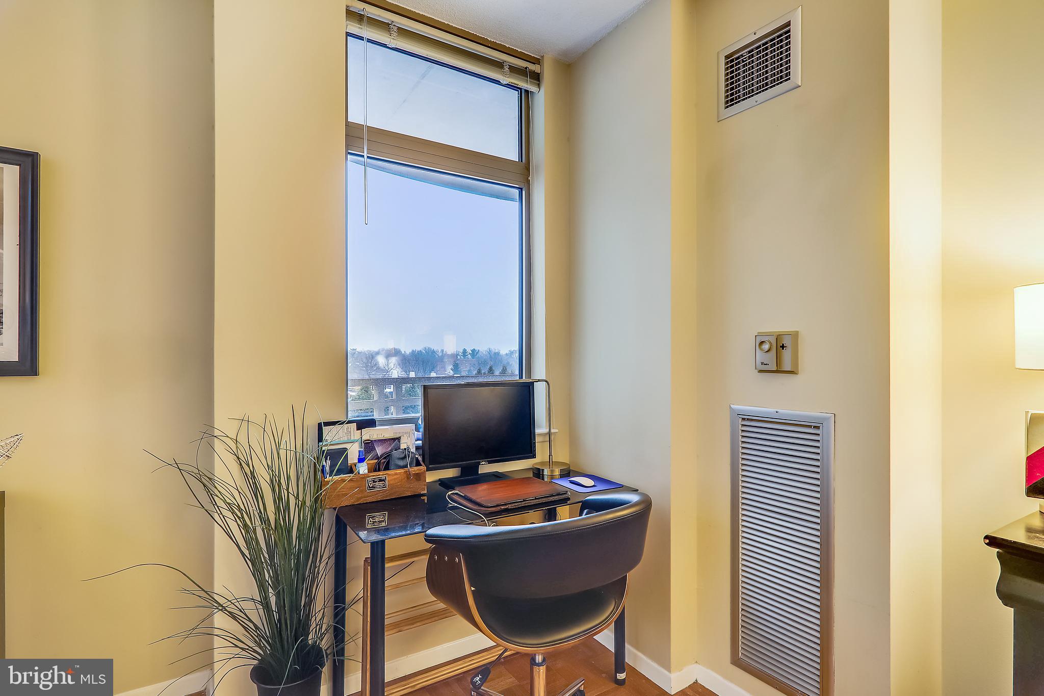 CRESCENT PLAZA - Residential