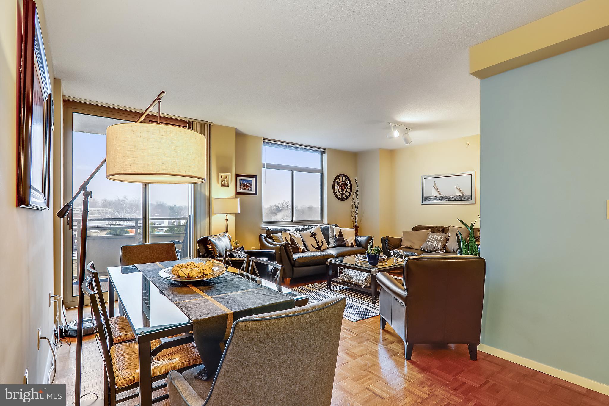 CRESCENT PLAZA - Residential