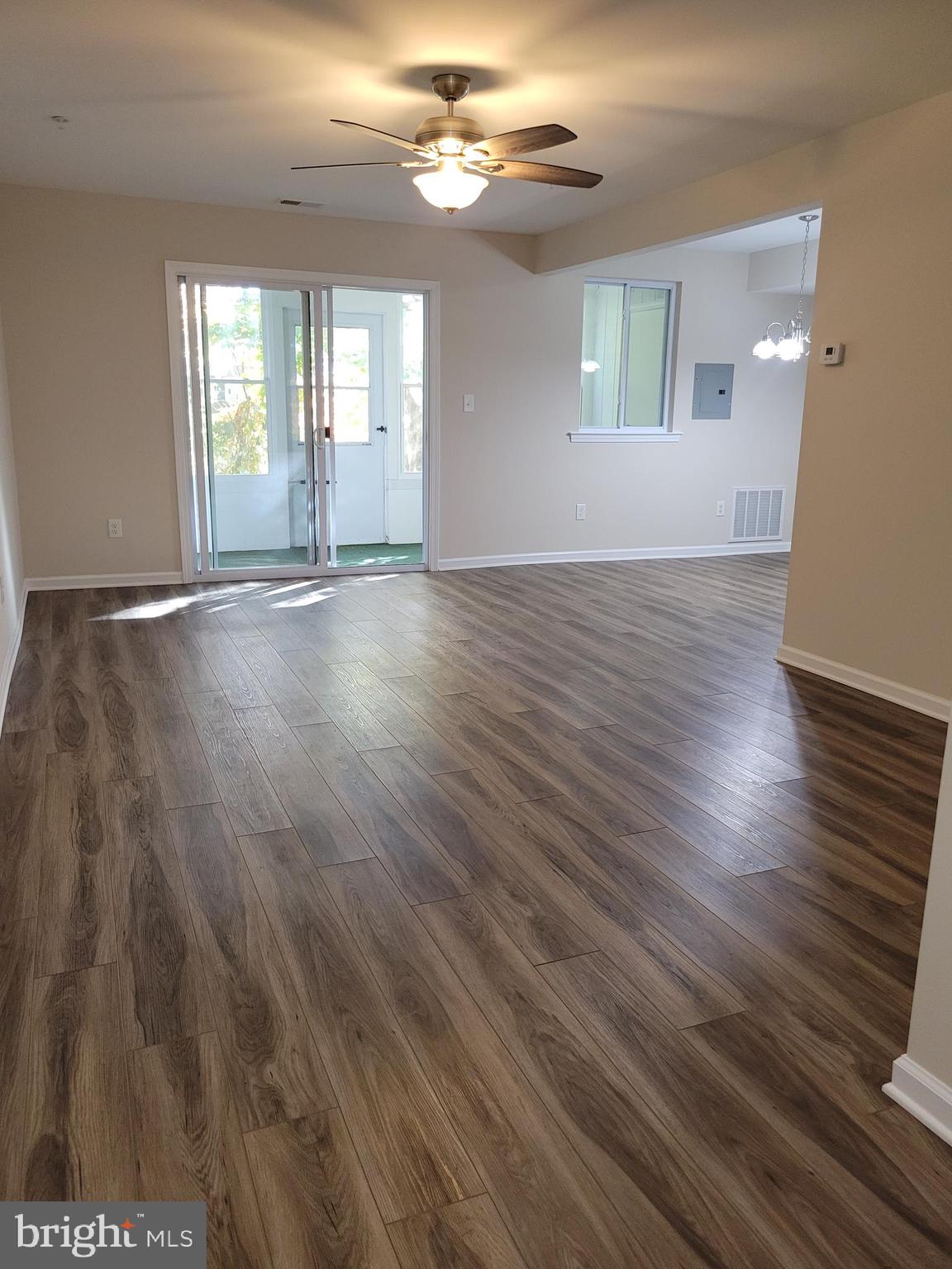 411 N STILES AVENUE E3