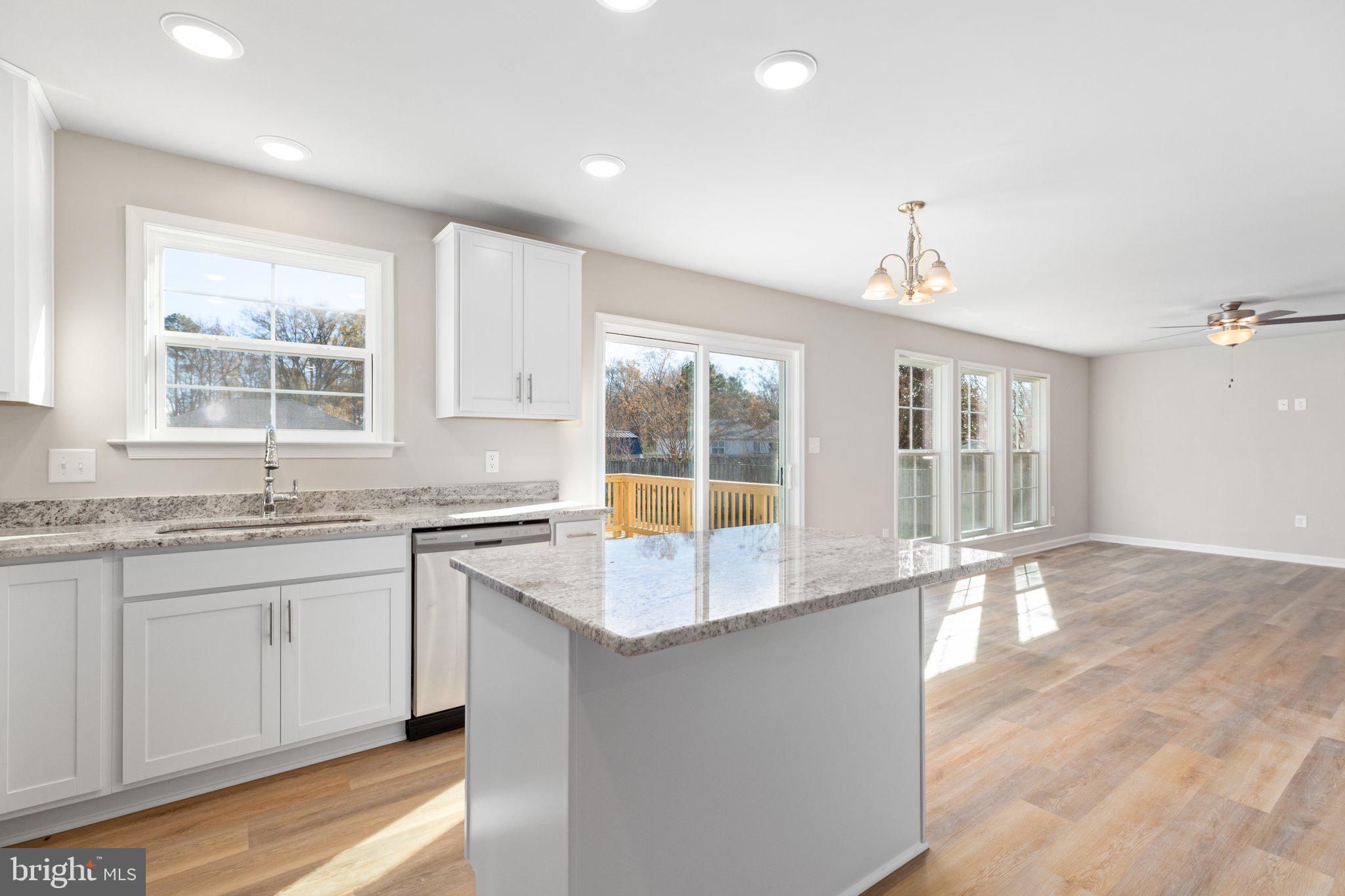 WESTMORELAND SHORES - Residential