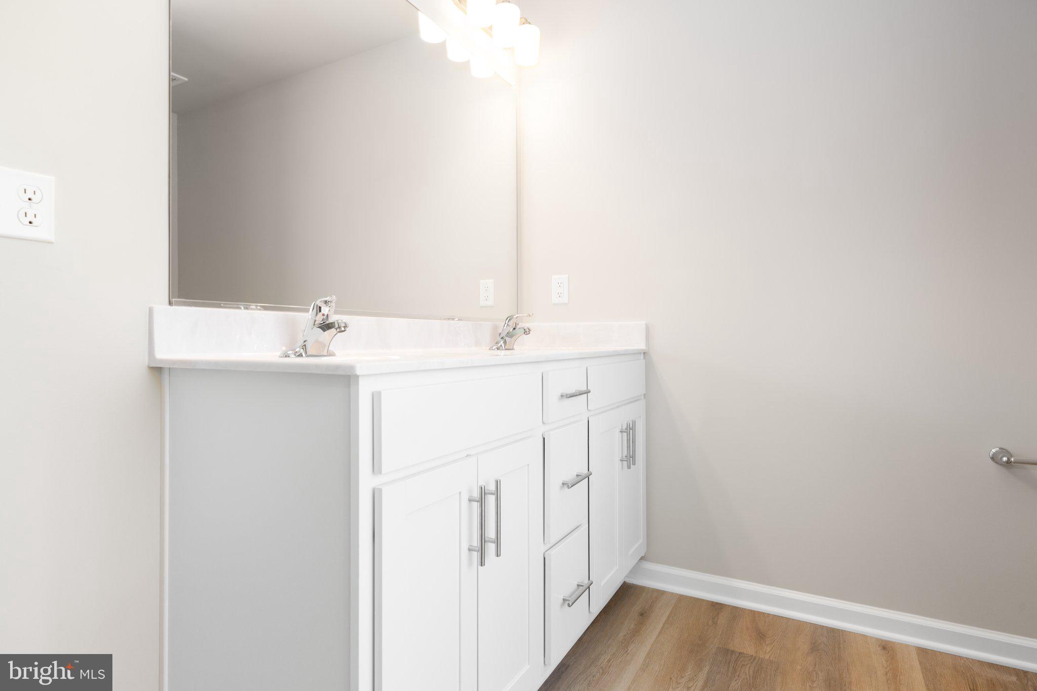 WESTMORELAND SHORES - Residential