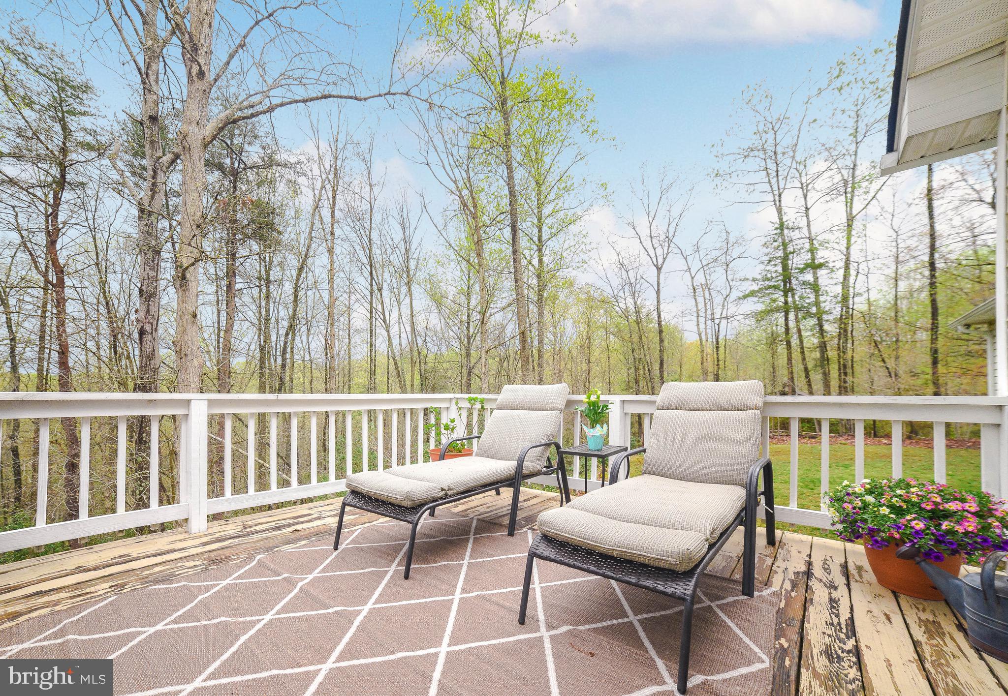 QUEEN TREE LANDING - Residential