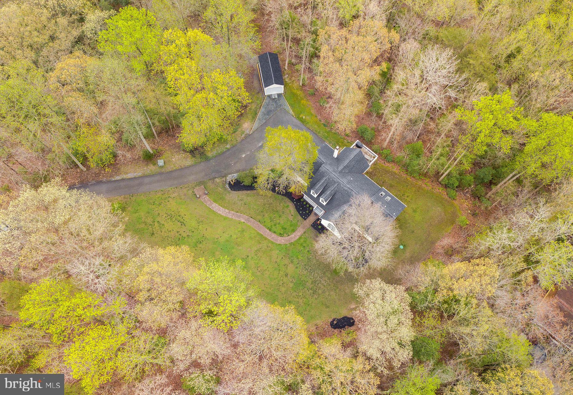 QUEEN TREE LANDING - Residential