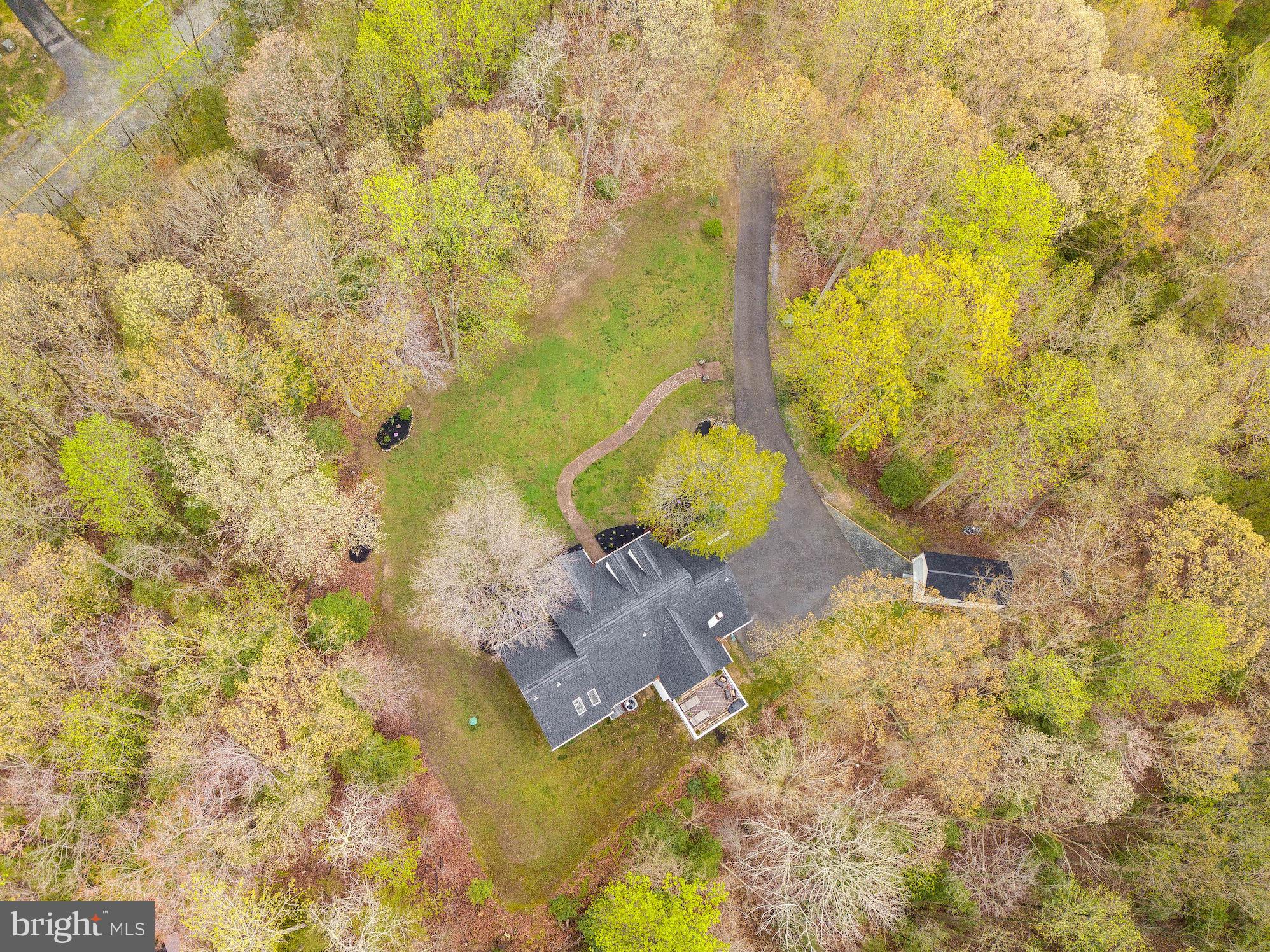 QUEEN TREE LANDING - Residential