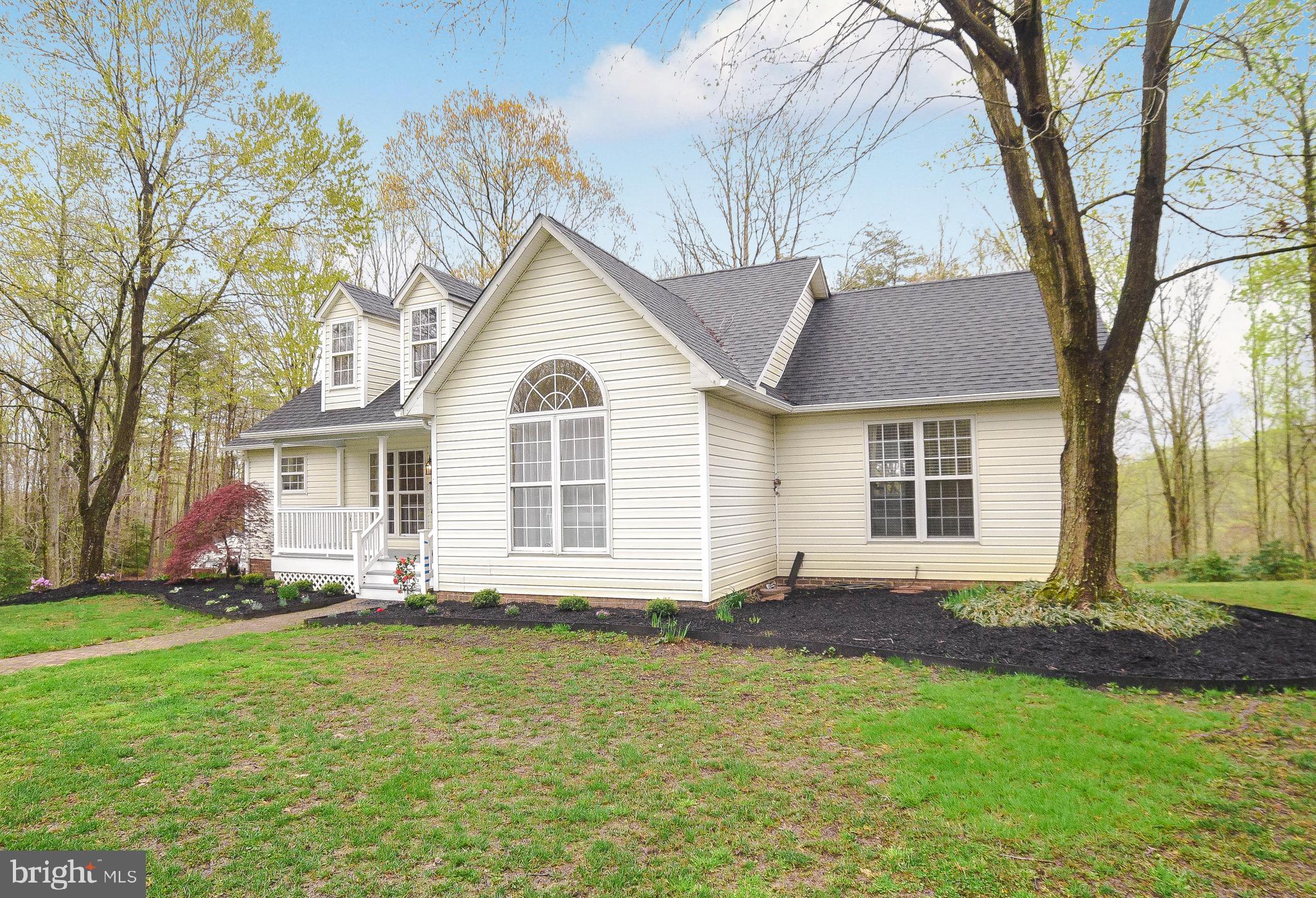 QUEEN TREE LANDING - Residential