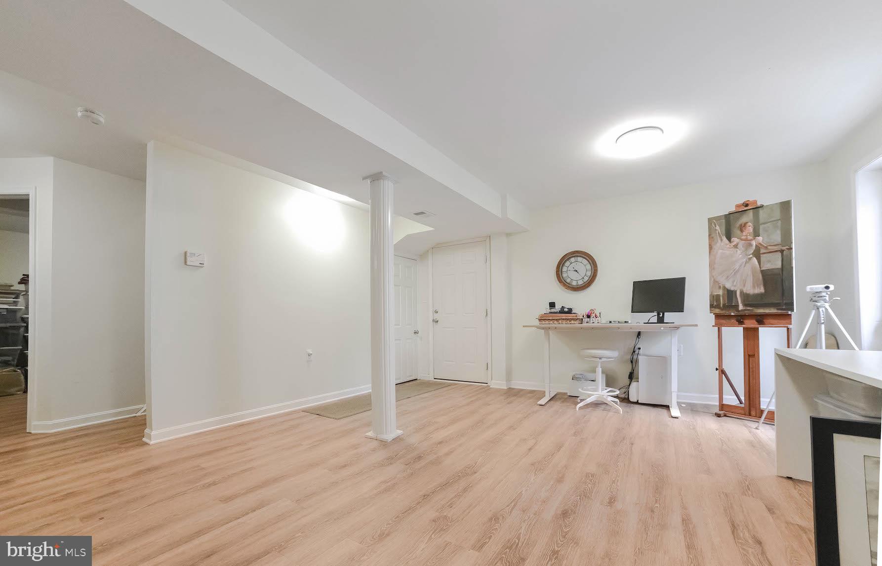 QUEEN TREE LANDING - Residential