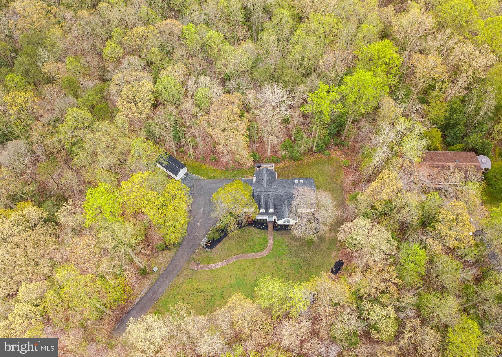 QUEEN TREE LANDING - Residential